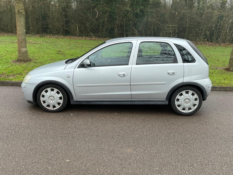 VAUXHALL CORSA