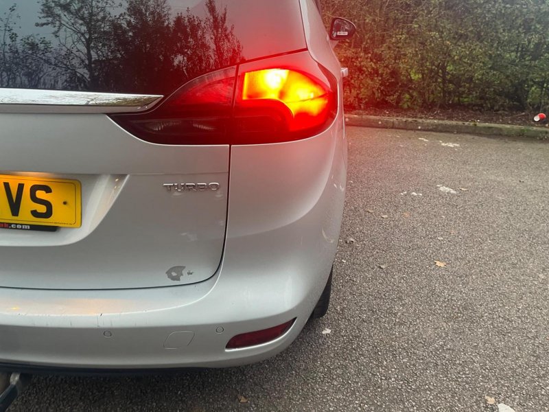 VAUXHALL ZAFIRA TOURER