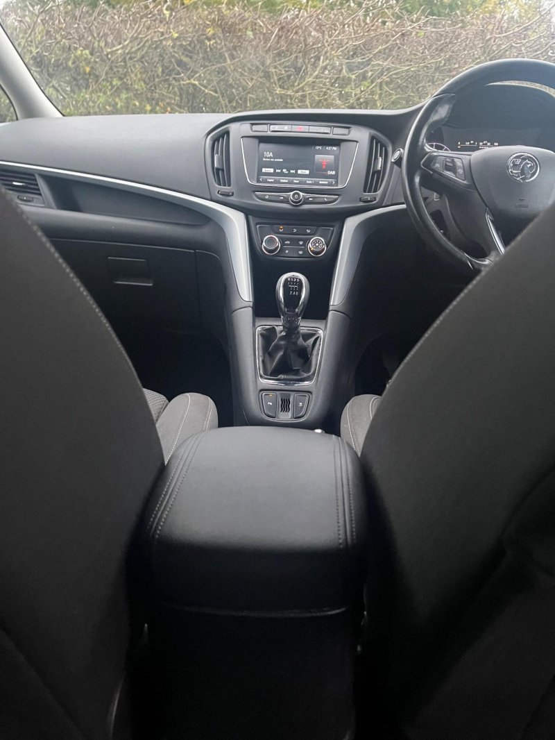 VAUXHALL ZAFIRA TOURER