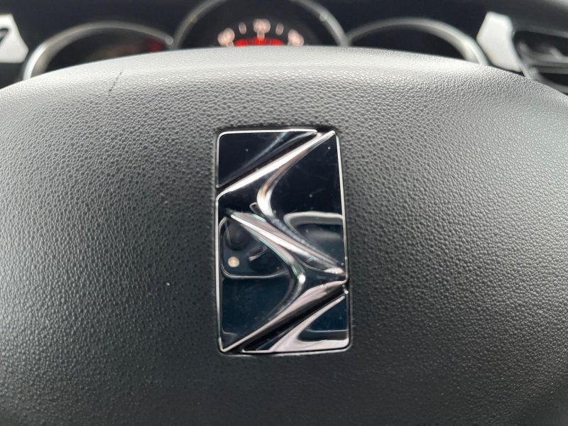 DS AUTOMOBILES DS 3