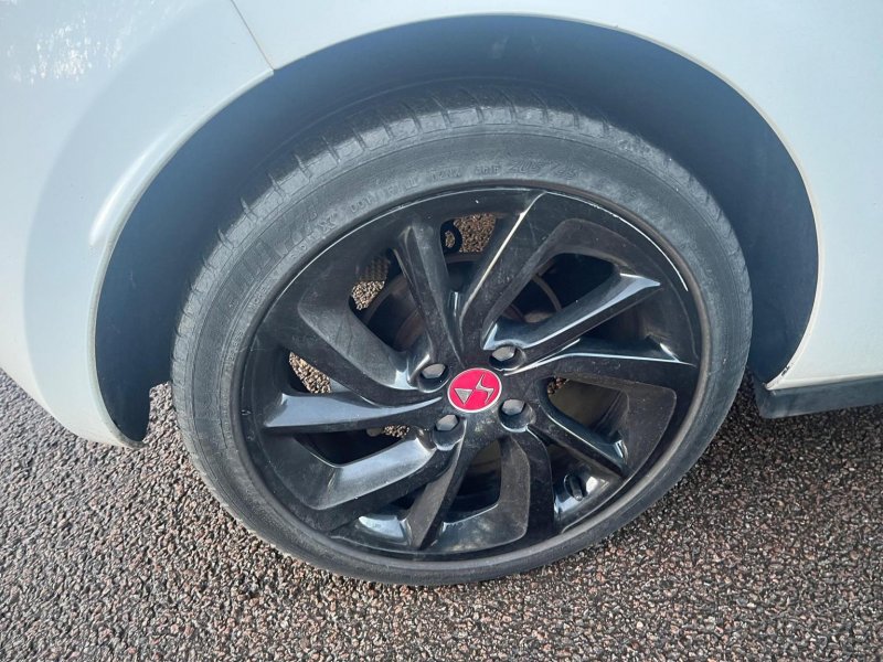 DS AUTOMOBILES DS 3