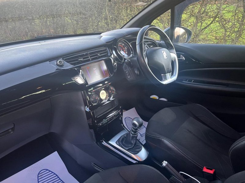 DS AUTOMOBILES DS 3
