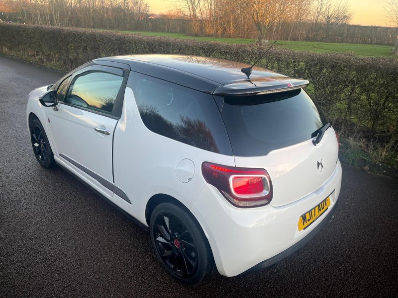 DS AUTOMOBILES DS 3