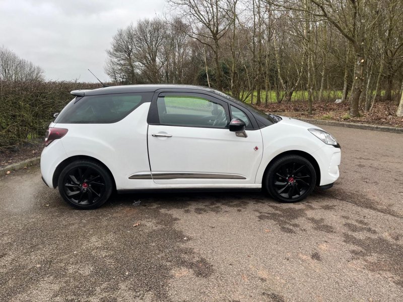 DS AUTOMOBILES DS 3
