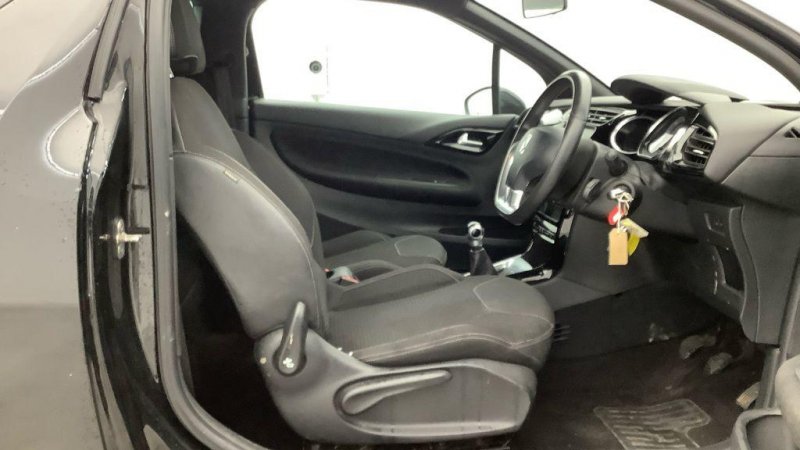 DS AUTOMOBILES DS 3
