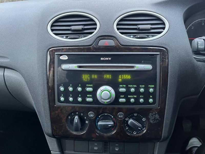 FORD FOCUS