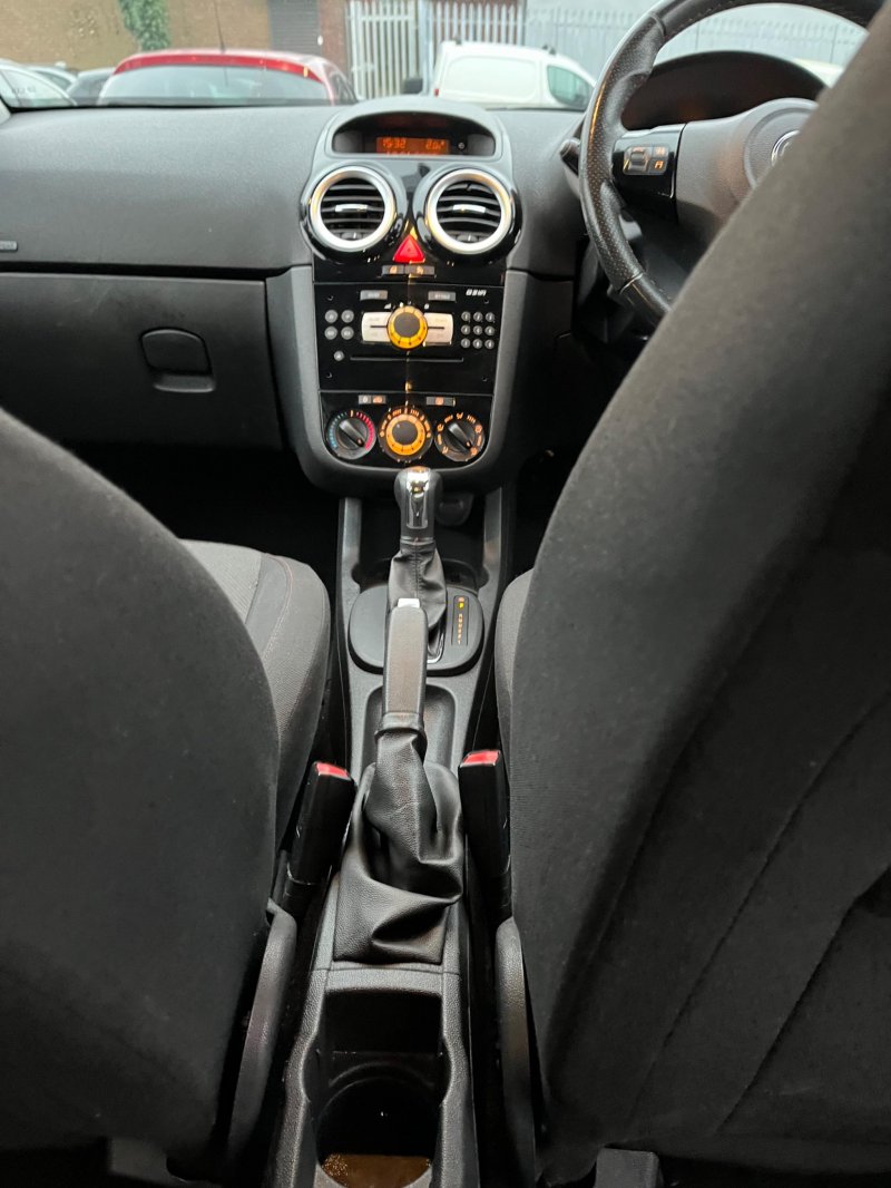 VAUXHALL CORSA