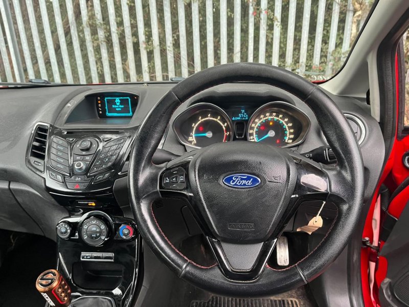 FORD FIESTA