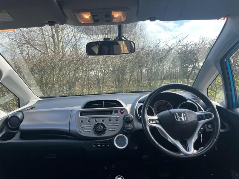 HONDA JAZZ
