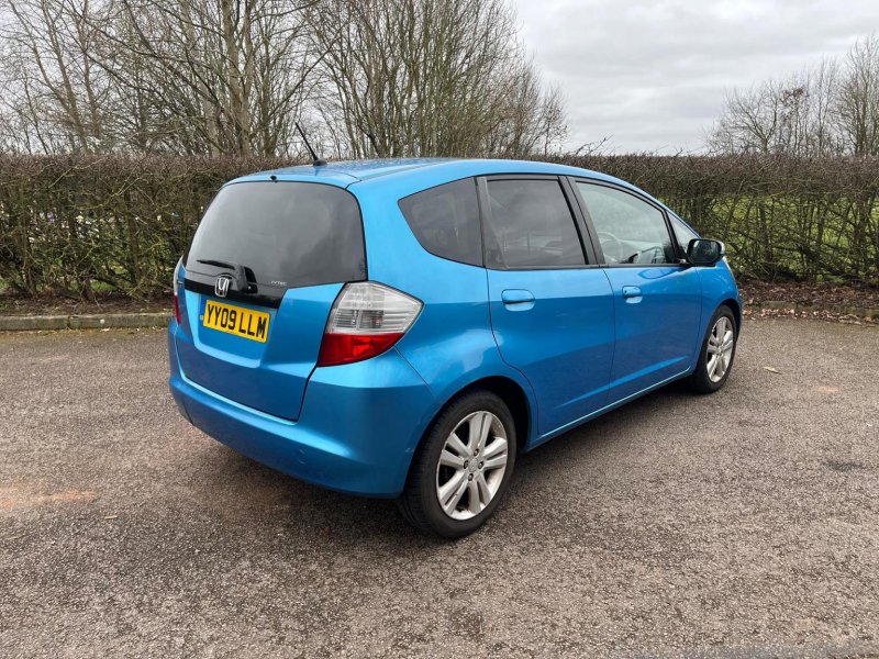 HONDA JAZZ