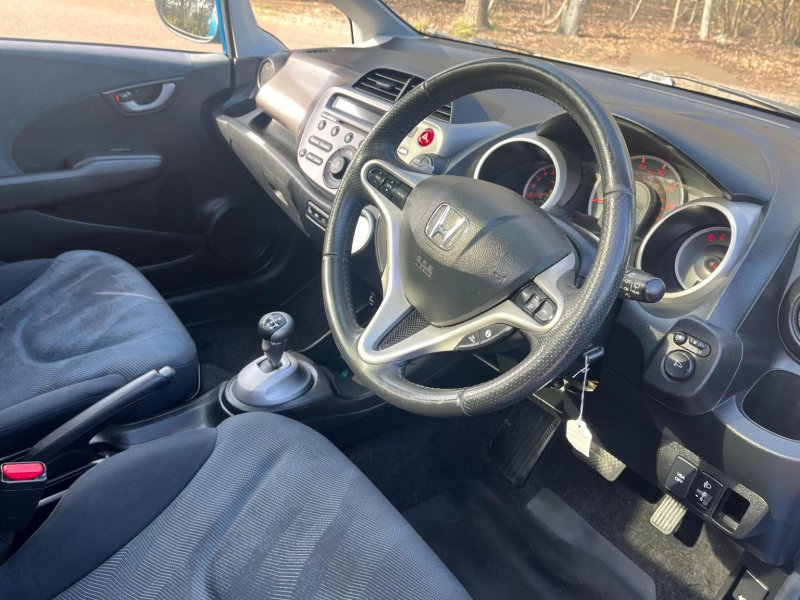 HONDA JAZZ