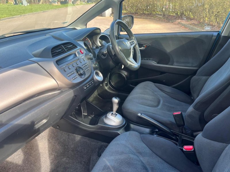HONDA JAZZ