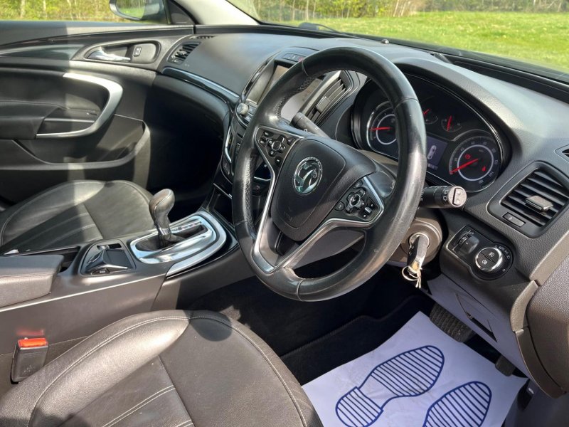 VAUXHALL INSIGNIA