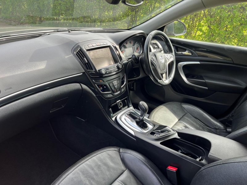 VAUXHALL INSIGNIA