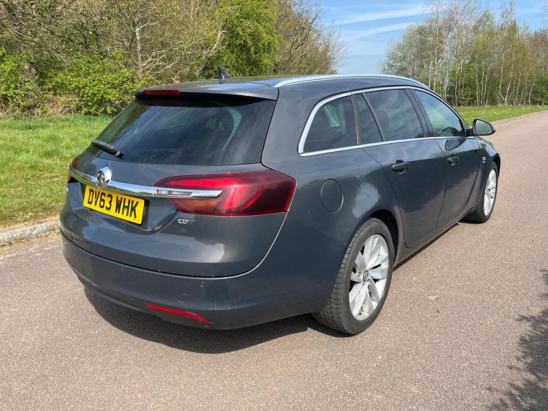 VAUXHALL INSIGNIA