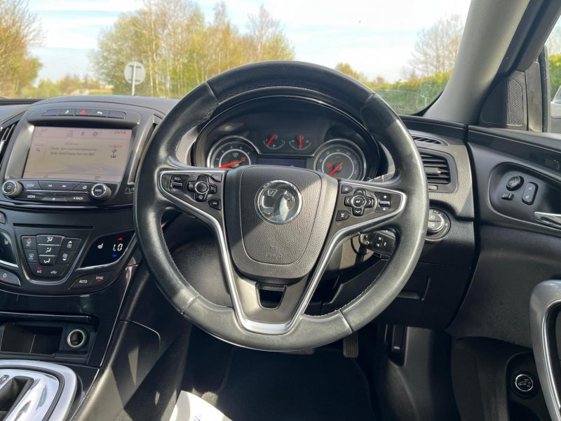 VAUXHALL INSIGNIA