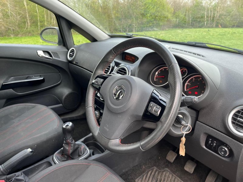 VAUXHALL CORSA