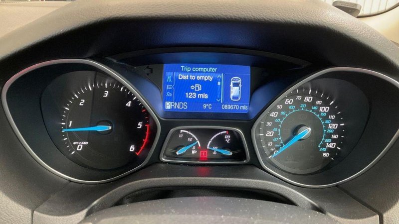 FORD FOCUS