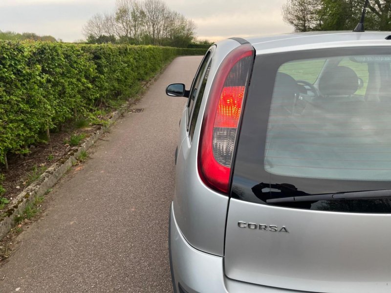 VAUXHALL CORSA
