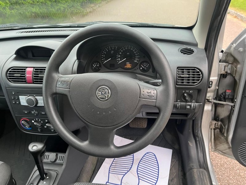 VAUXHALL CORSA