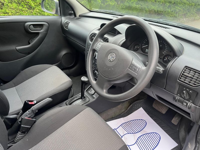 VAUXHALL CORSA