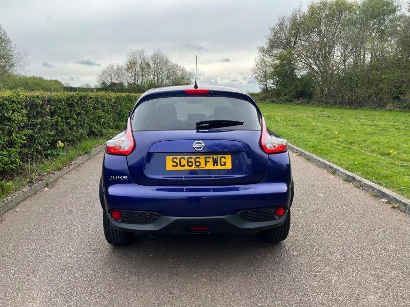 NISSAN JUKE