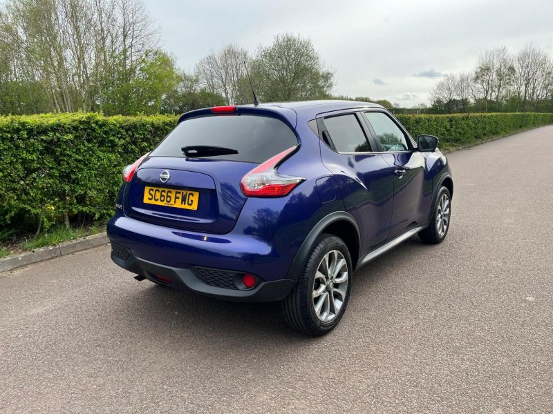 NISSAN JUKE
