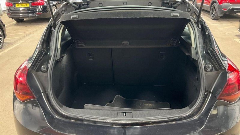VAUXHALL ASTRA