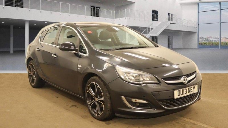 VAUXHALL ASTRA