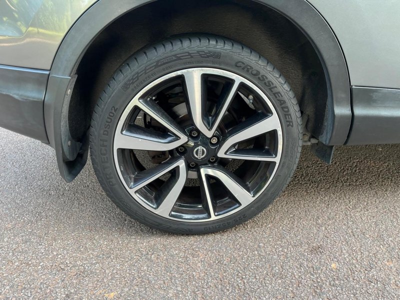 NISSAN QASHQAI