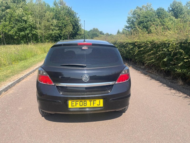 VAUXHALL ASTRA
