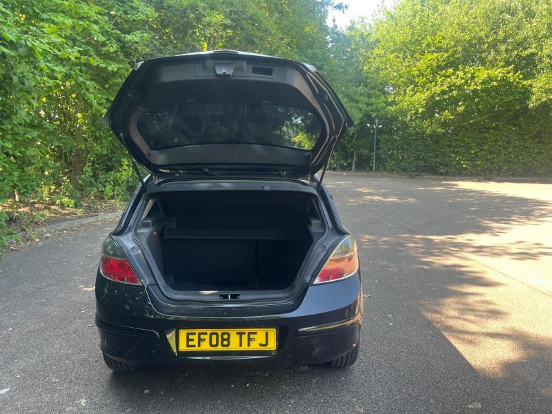 VAUXHALL ASTRA